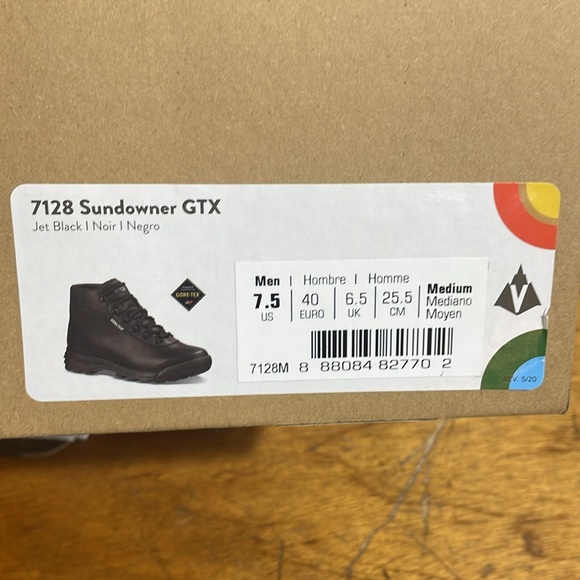 Brand new in box discontinued style 7128 Jet Black Vasque Sundowner Gore Tex. - Picture 6 of 6